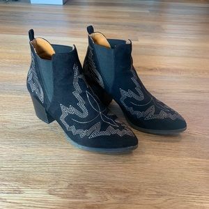Solely Black western ankle boots